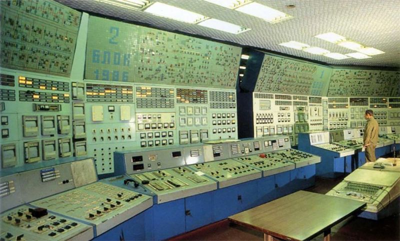 Контрольные комнаты заводов и электростанций советских времен