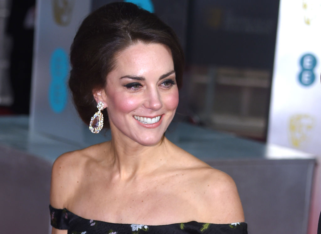Ярче всех звезд: Кейт Миддлтон затмила всех селебрити на BAFTA -2017