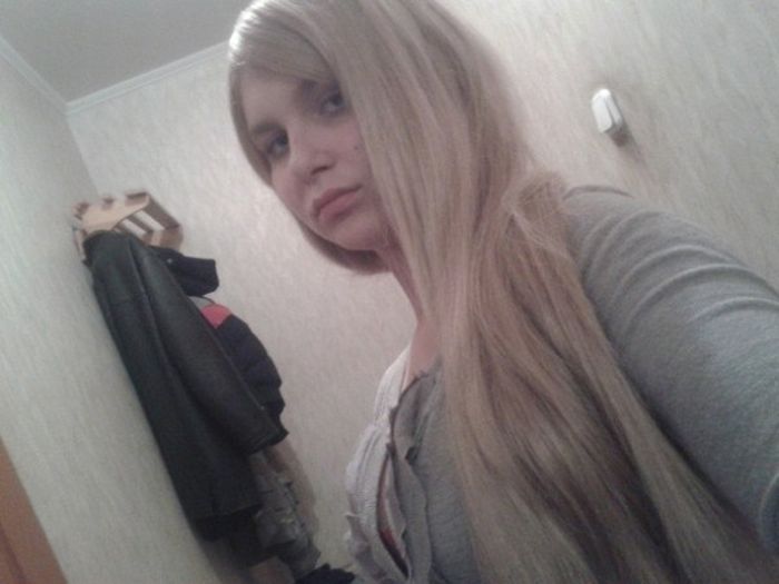 17-летняя девочка, которая разводит парней уже с 14 лет (4 фото)