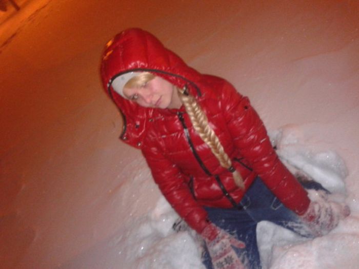 17-летняя девочка, которая разводит парней уже с 14 лет (4 фото)