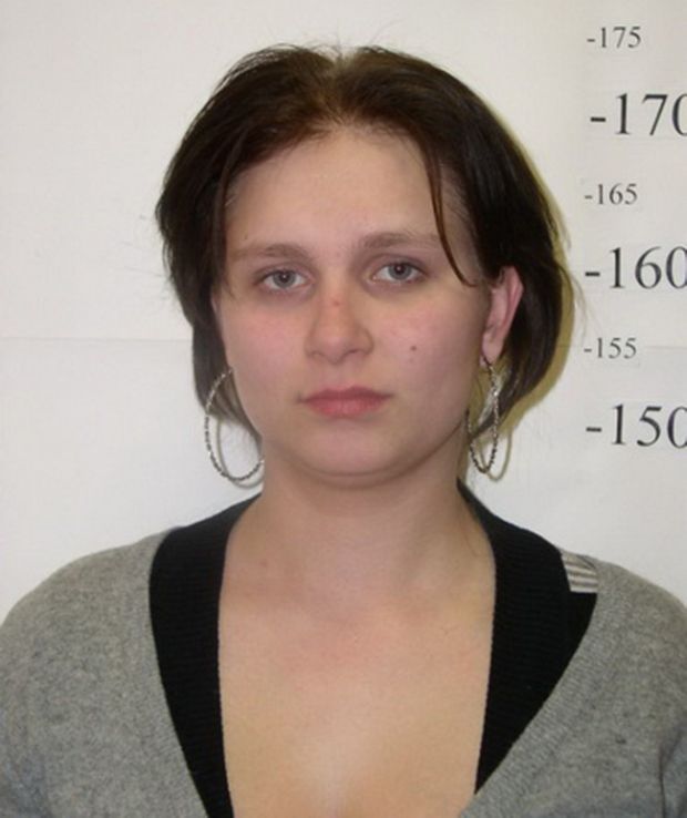 17-летняя девочка, которая разводит парней уже с 14 лет (4 фото)