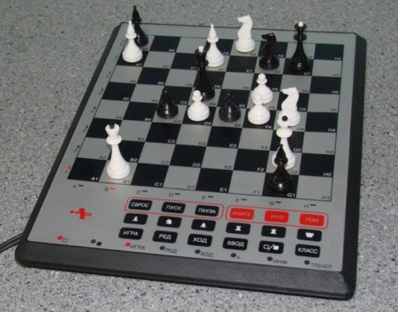 Электронные игрушки из СССР (22 фото)