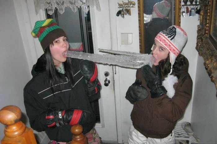 Женщины веселятся