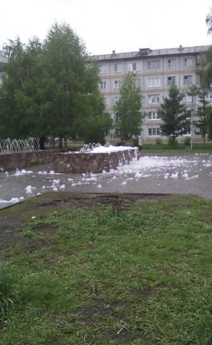 Короли и королевы пенных вечеринок снова в деле