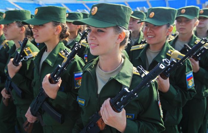 Девушки в силовых структурах нашей страны