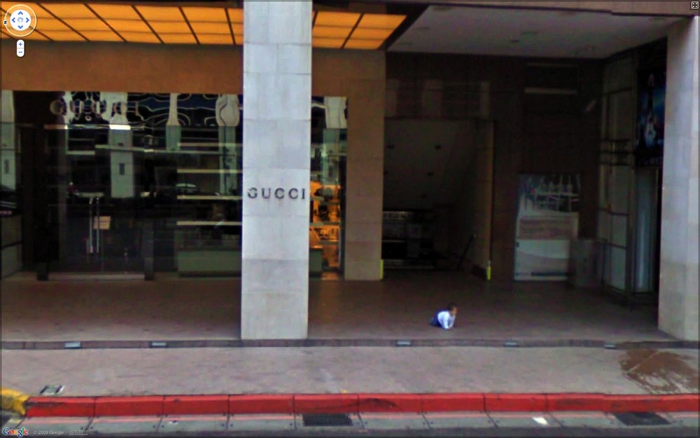 Странные кадры на Google Street View