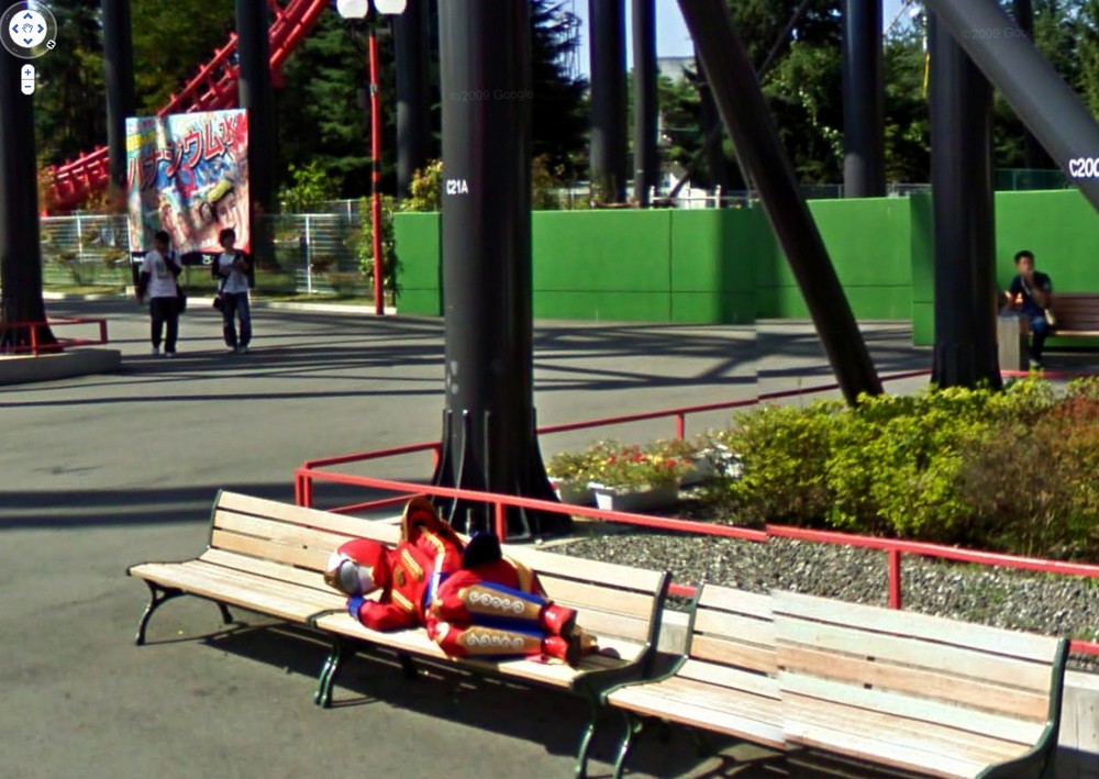 Странные кадры на Google Street View