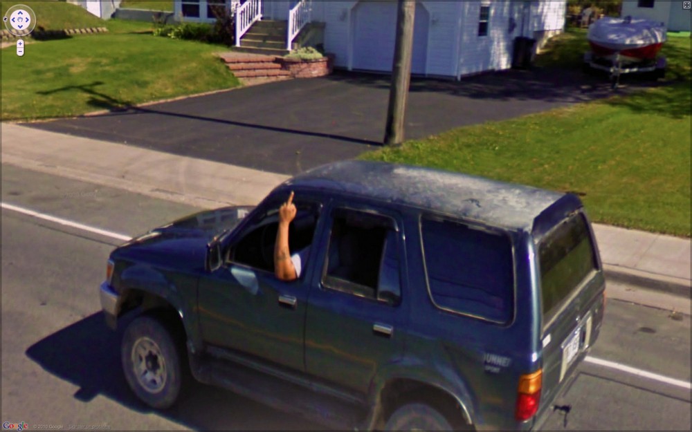 Странные кадры на Google Street View