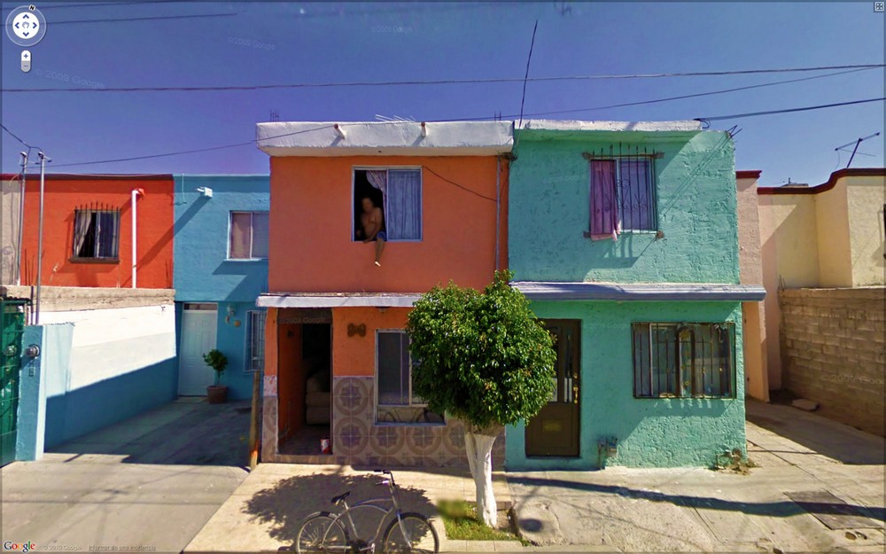 Странные кадры на Google Street View