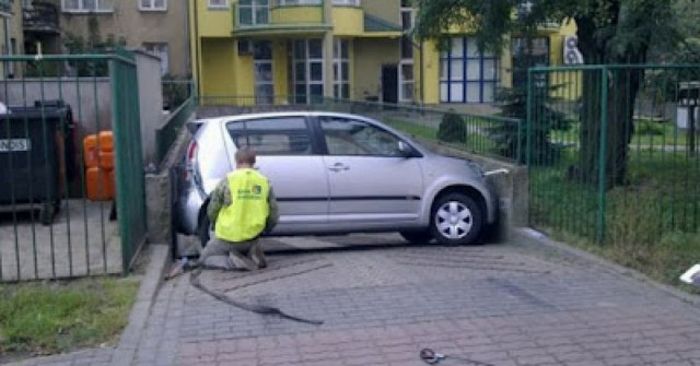 Приколы с женщинами за рулем
