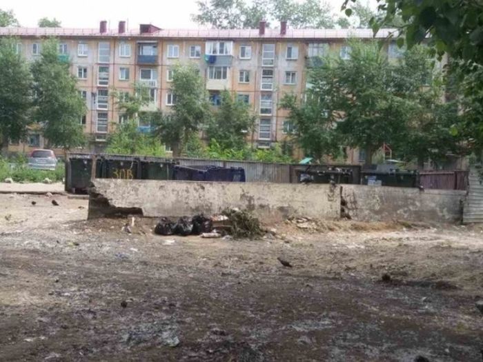 В Омске ликвидировали стихийную свалку, чтобы на нее не жаловались Путину