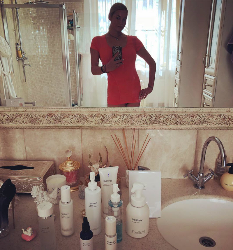 Анастасия Волочкова на фото из Instagram