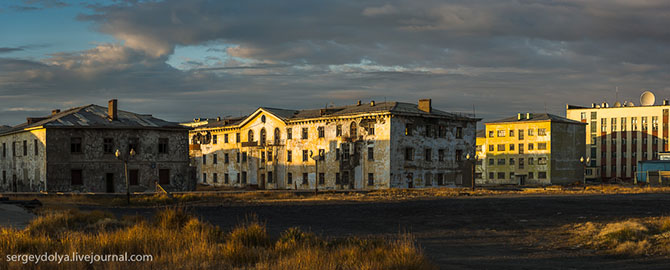 Чем выживает самый северный порт России