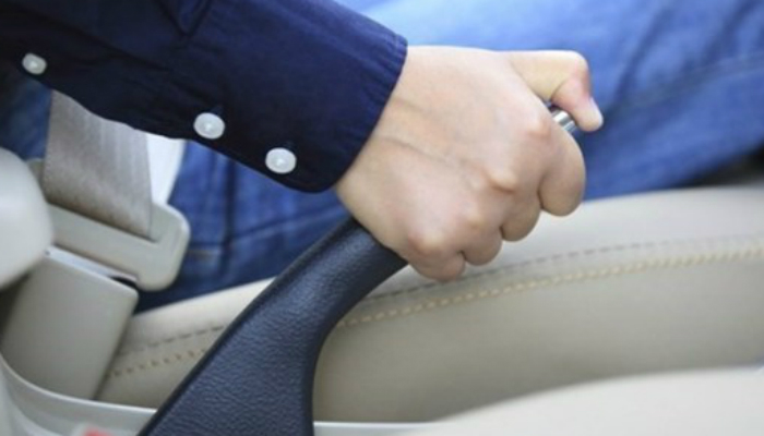 Привычки водителей, которые гробят их авто