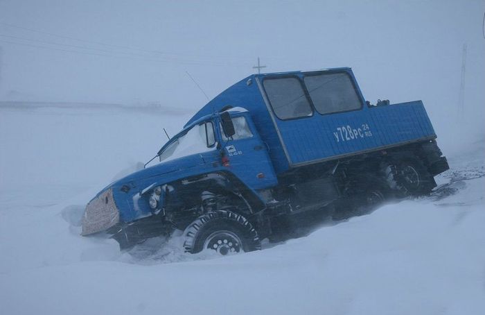 Норильск после сильнейшего снегопада (44 фото)