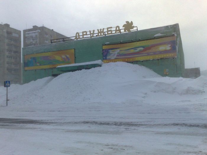 Норильск после сильнейшего снегопада (44 фото)