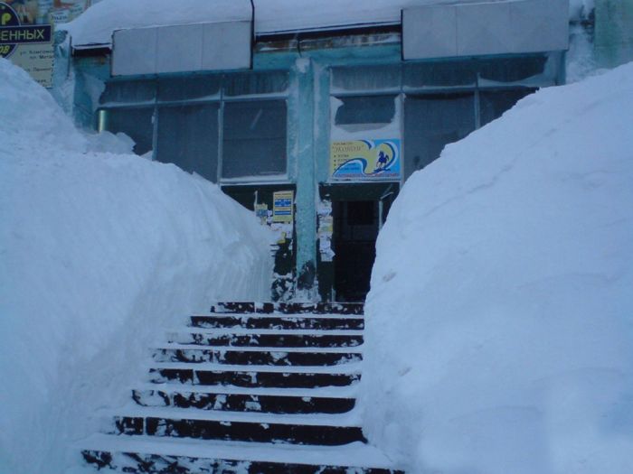 Норильск после сильнейшего снегопада (44 фото)
