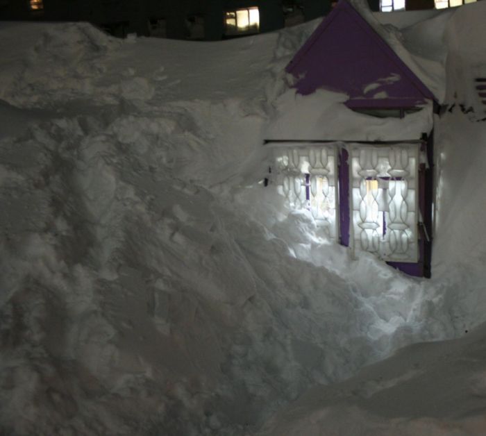 Норильск после сильнейшего снегопада (44 фото)