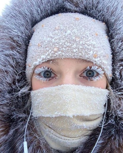 Жительница Якутска показала всем свои заледеневшие ресницы