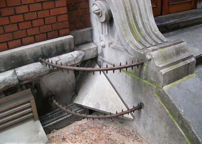 Ограничительные приспособления на улицах современных городов