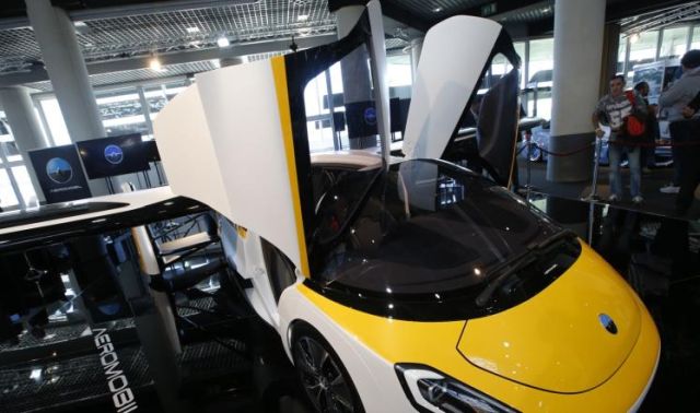 От пробок избавят летающие автомобили