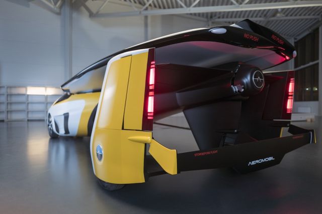 От пробок избавят летающие автомобили