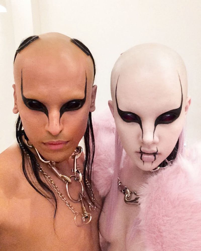 В диком мире Instagram водятся фекальные монстры