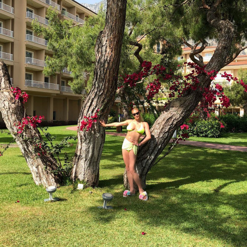 Анастасия Волочкова на фото из Instagram
