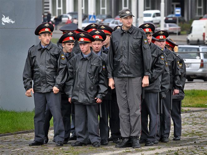 Наша милиция нас бережет (18 фото)