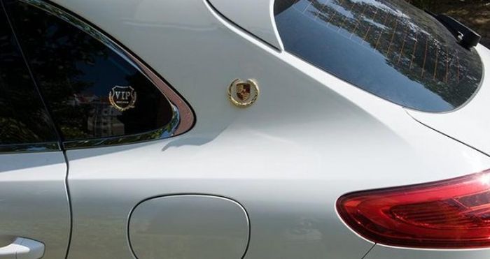 Зачем платить больше: Porsche Macan на базе китайского кроссовера