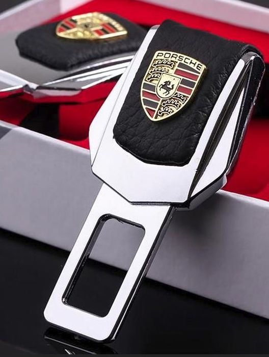 Зачем платить больше: Porsche Macan на базе китайского кроссовера