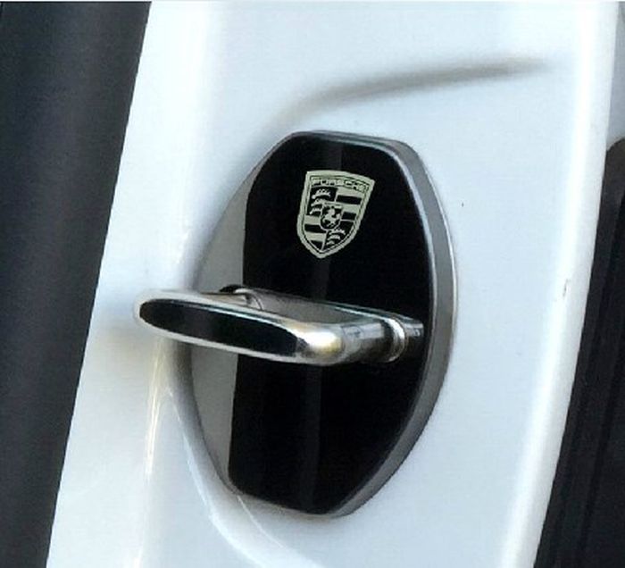 Зачем платить больше: Porsche Macan на базе китайского кроссовера