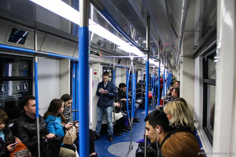 Все достоинства и недостатки нового поезда московского метро