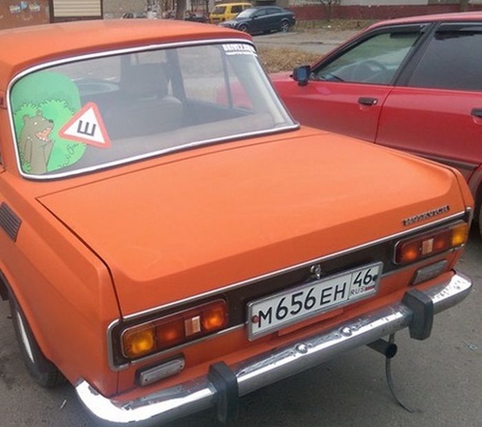 Автоприколы с наклейкой «Шипы»