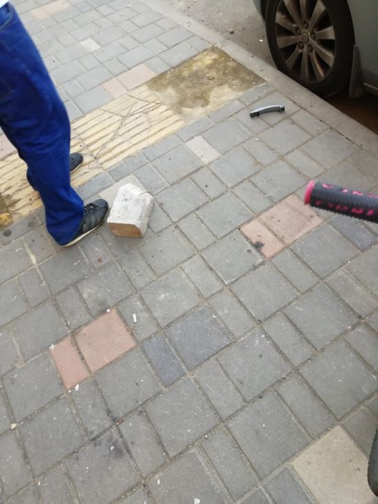 Жесткая автоместь