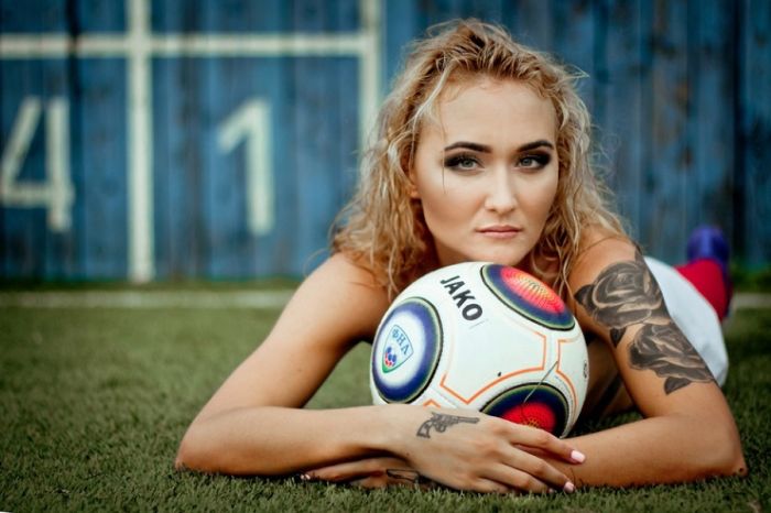 Наталья Морозова из ФК «Енисей» снялась в откровенной фотосессии