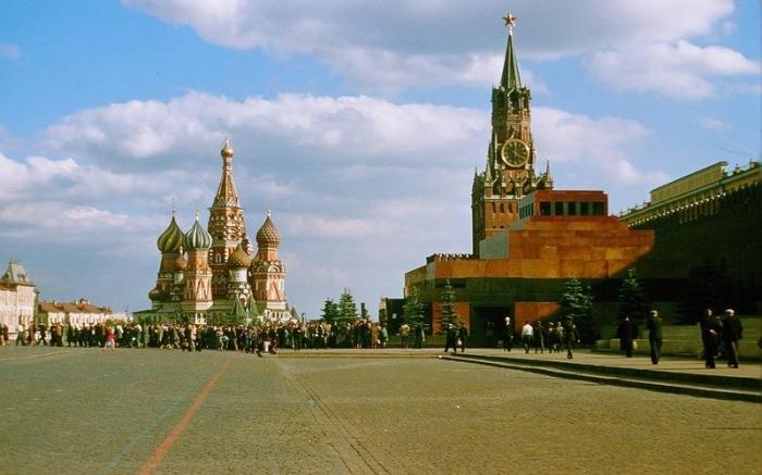 Цветные снимки Москвы 50-х годов (20 фото)