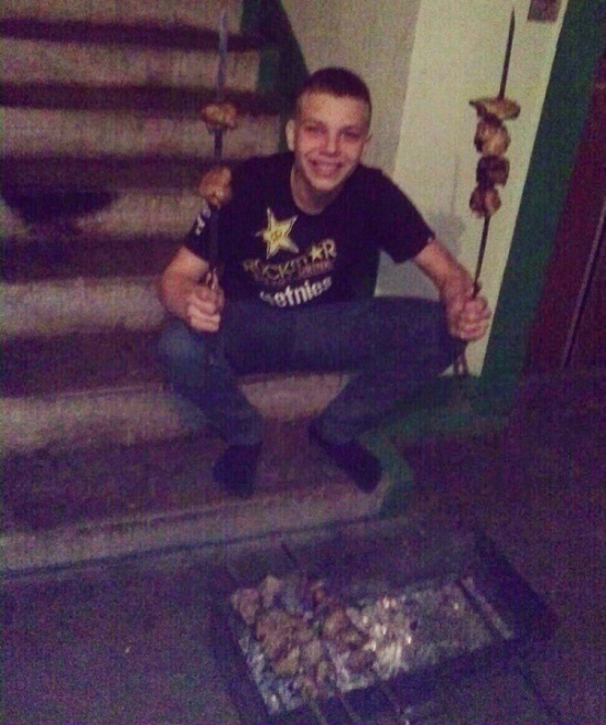 'Подъездные тусовки' молодежи