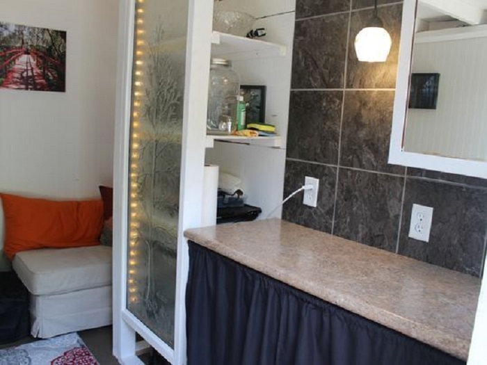 13-летний мальчик построил себе дом