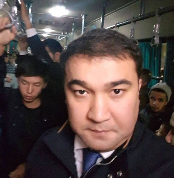 Глава Шымкента пересадил своих подчиненных на общественный транспорт