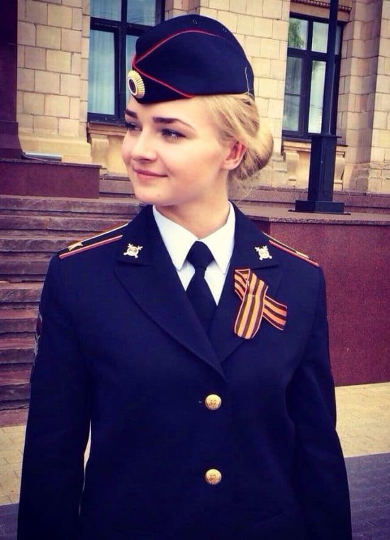 Прекрасные девушки в рядах МВД