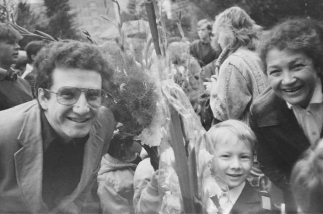 Француженка, нашедшая пленку в старом фотоаппарате, решила найти изображенного на ней мальчика