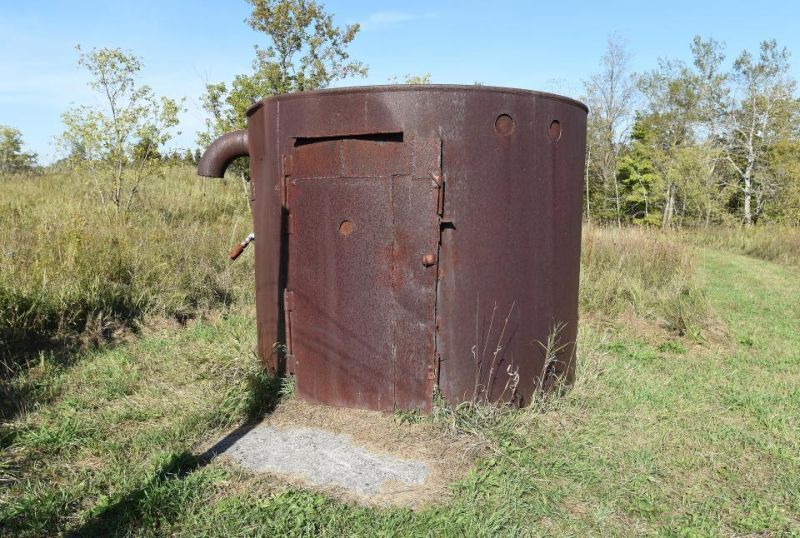 Бункер из школьных автобусов на 350 человек