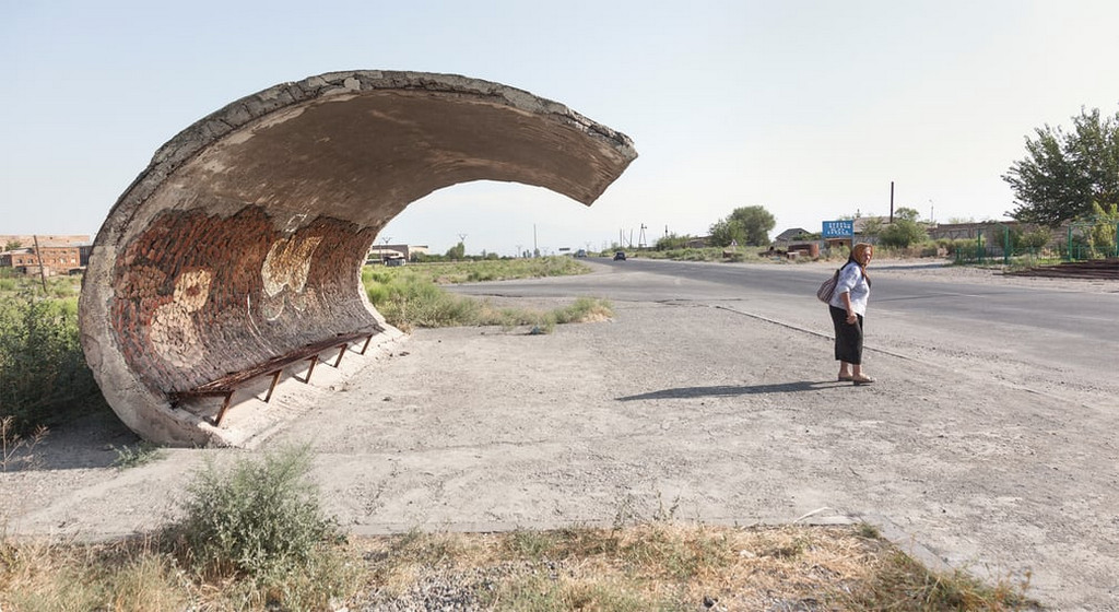 Советские автобусные остановки в объективе канадского фотографа Советские автобусные остановки в объективе канадского фотографа