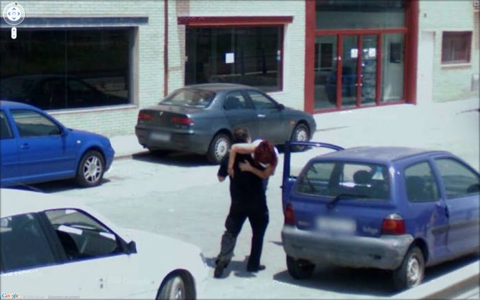 Странные фотографии с Google Street. Часть 2