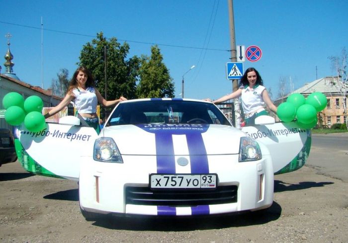 Наши девушки и автомобили (40 фото)