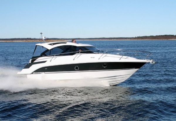 Самые необычные транспортные средства российских чиновников (10 фото)