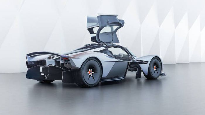 Фантастическая "валькирия" от Aston Martin