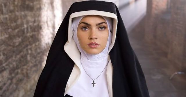 Ватикан разрешил "невестам Христа" не хранить девственность