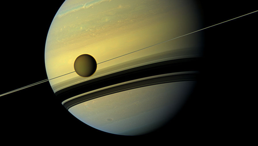 Мир простился с аппаратом Cassini